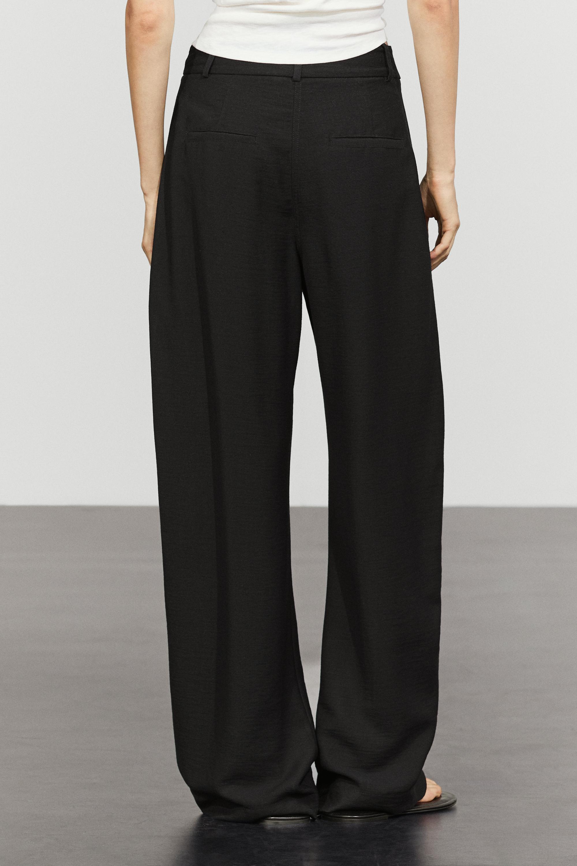 Pleated barrel fit pants